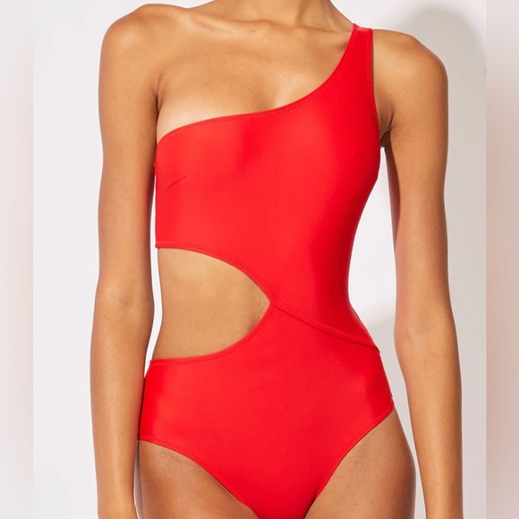 Solid & Striped's Claudia one-piece reversible swimsuit - Picture 5 of 10